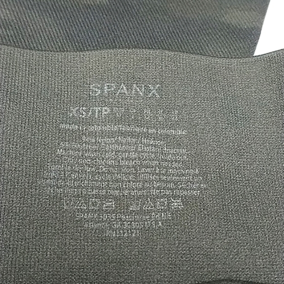 Spanx Camo High Rise Leggings - Picture 5 of 6